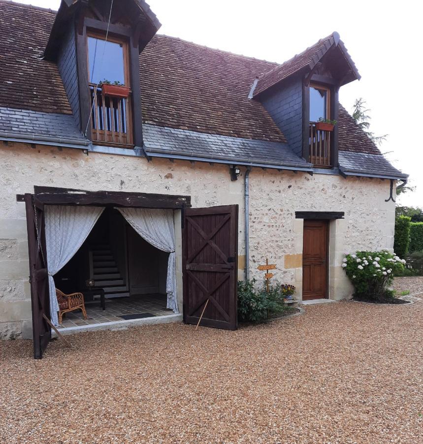 Отель La Maison Genevier - Chambre La Family Montreuil-en-Touraine Экстерьер фото